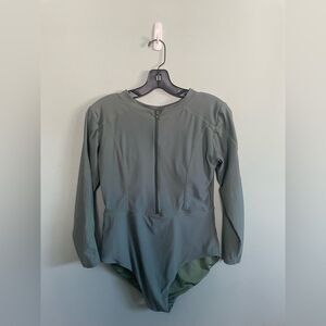 H2OH Colors Women’s Green Long Sleeve Half Zip Sydney Surf Suit Swimsuit Sz XL